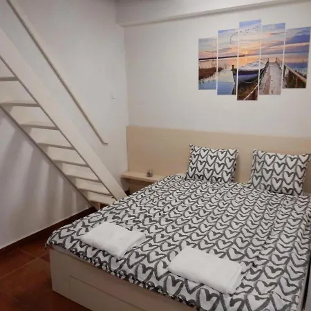 Setany Szallo Homestay